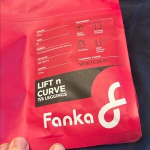Fanka lift and curve 7/8 leggings, navy medium brand new in packaging